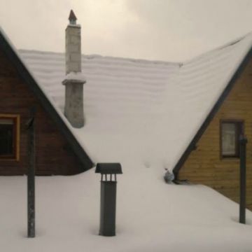 Planinska-kuca-Bjelasnica.jpg
